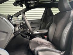 Fahrzeugabbildung BMW 218i Active Tourer M Sport -- AHK/Pano/HeadUp