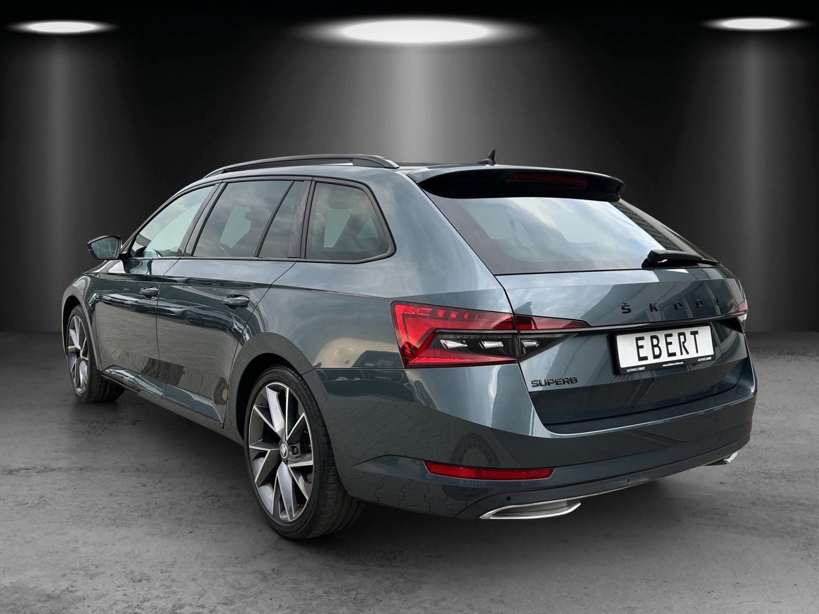 Fahrzeugabbildung SKODA Superb Combi 2.0 TDI Sportline/PANO/ACC/VIRTUAL/