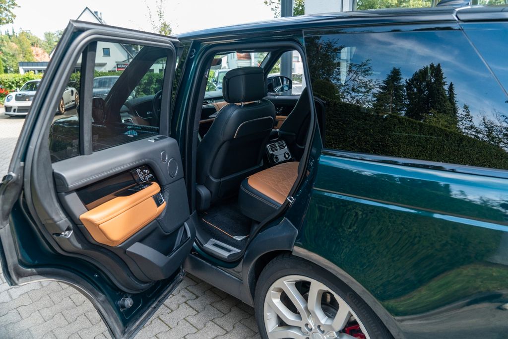 Land Rover RangeRover SV Autobiography Dynamic/ STANDHZG. Land Rover RangeRover SV Autobiography Dynamic/ STANDHZG.