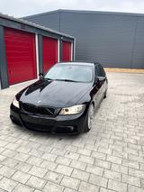BMW E90 325d Lci | M paket | Kw | 3 Hand - BMW 3er-Reihe E90 mit Diesel-Antrieb