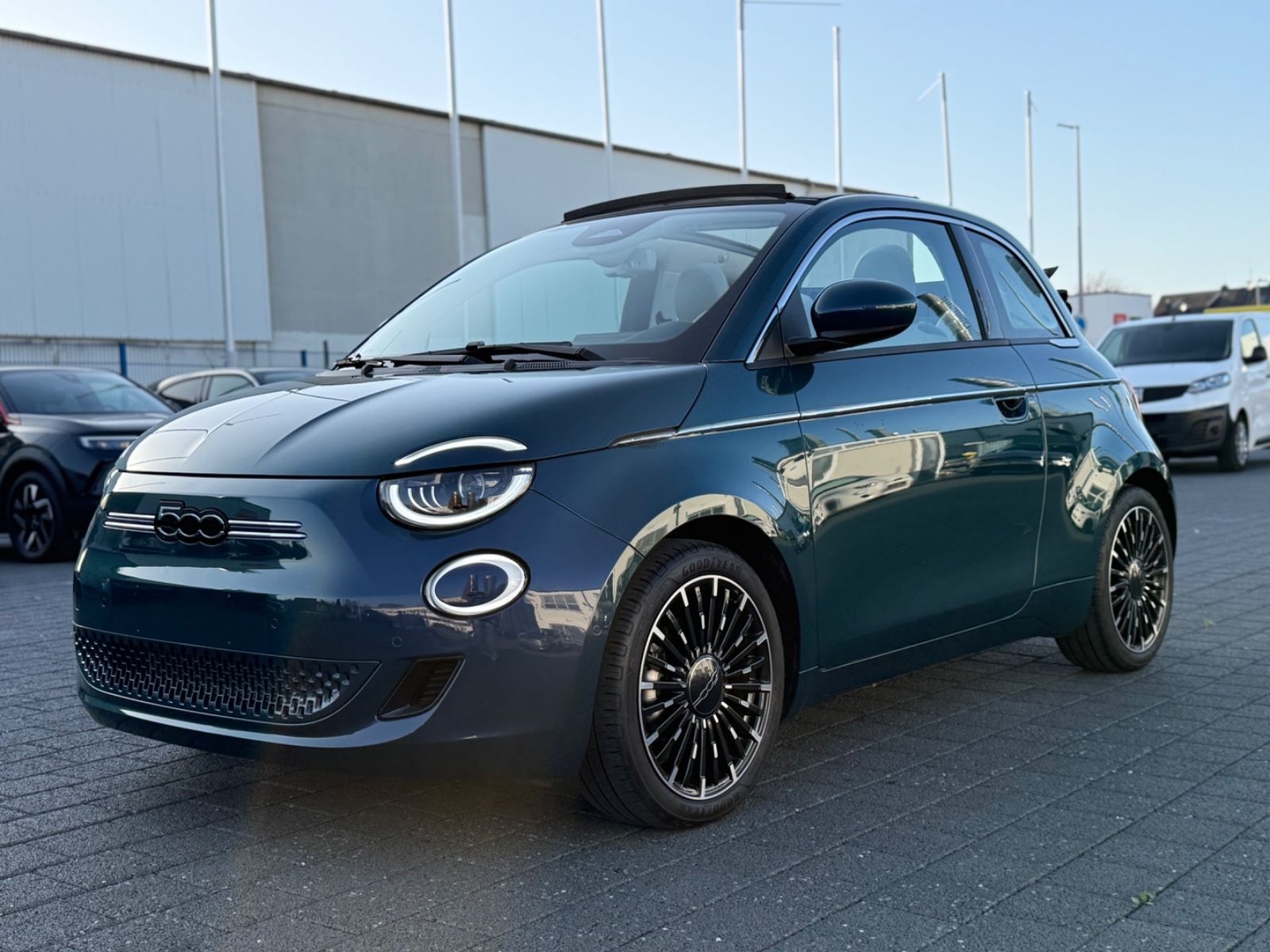 Fiat 500e La Prima Cabrio