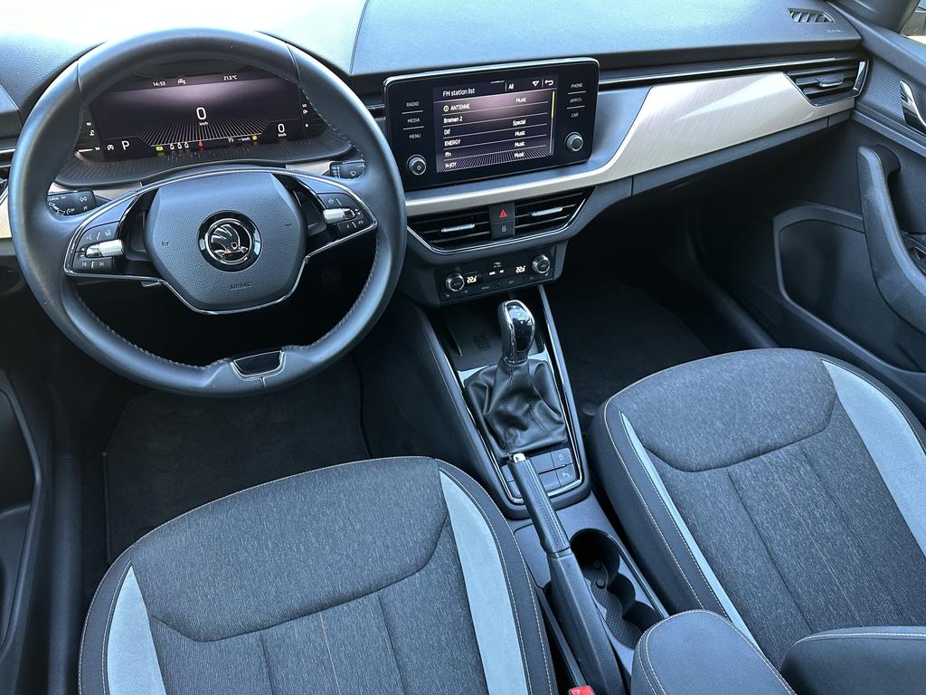 Skoda Scala 2023 г. Серый, пробег 46750 км