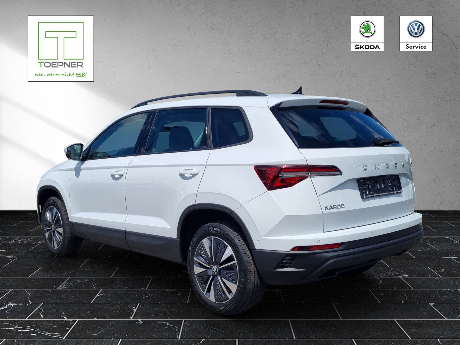 Fahrzeugabbildung SKODA Karoq Balance 2,0 TDI PANO Fahrassi Parken+