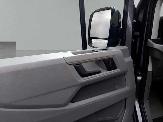 Fahrzeugabbildung Volkswagen Crafter Kasten 35 PLUS mittellang AHK Kamera