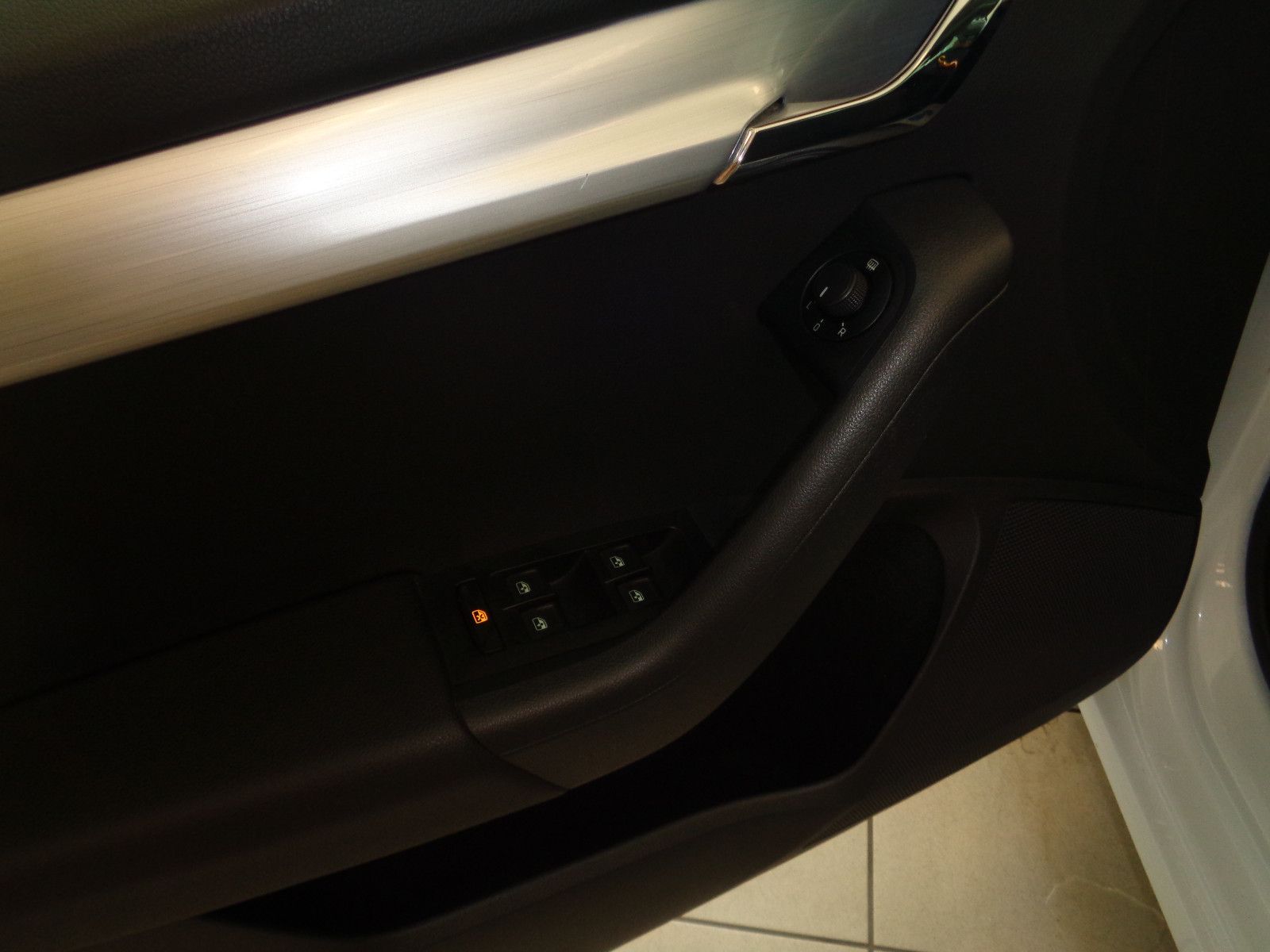 Fahrzeugabbildung SKODA Octavia 1.4 TSI DSG / SCHECKHEFT / KLIMA /