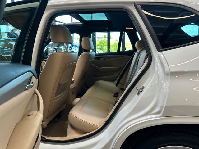 BMW X1 18 d *M-Paket*NAVI*TEMPO*PDC*PANO*