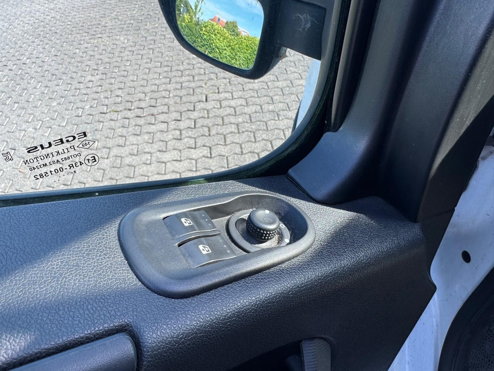 Fahrzeugabbildung Renault Master III Kasten L1H2 HKa 3,5t/ 1.HAND/TEMPOMAT