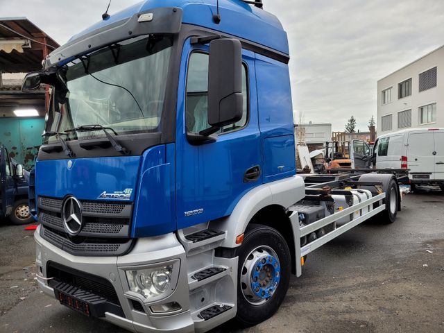 Mercedes-Benz Actros 1833