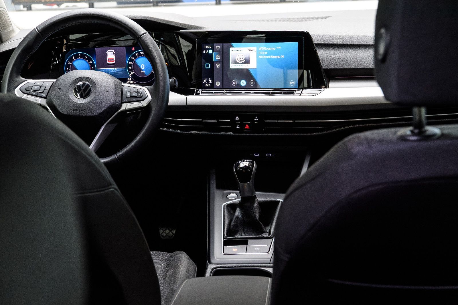 Fahrzeugabbildung Volkswagen Golf VIII Life +Navi +SHZ +ALU +LED +PDC