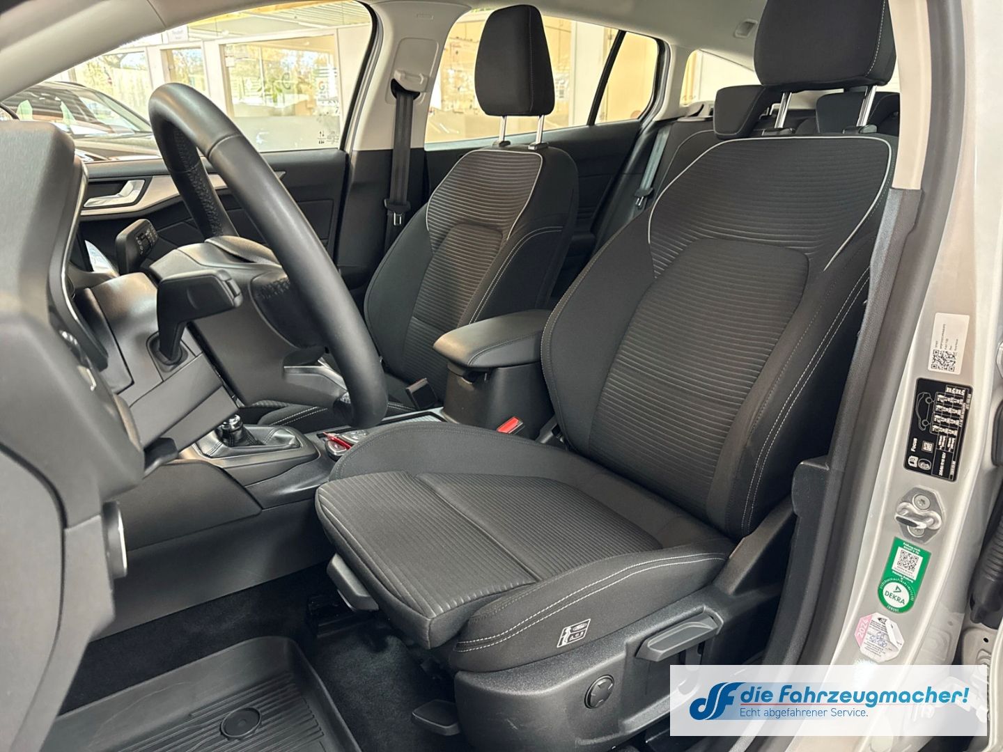 Fahrzeugabbildung Ford Focus Turnier Titanium 1.5 EcoBlue *Facelift*
