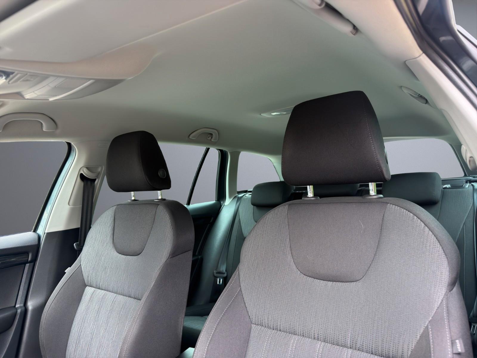 Skoda Octavia Combi Style LED/Keyless/CarPlay/PDC