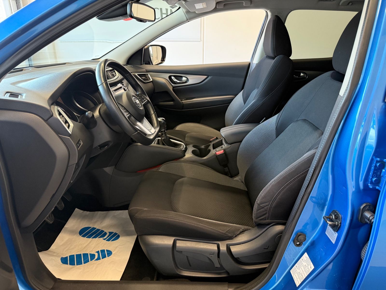 Fahrzeugabbildung Nissan Qashqai N-Connecta, 360° Kamera, Navi, Winterpa.