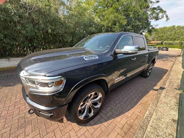 Dodge RAM 1500 LIMITED GPL BLACK 4X4 FULL!