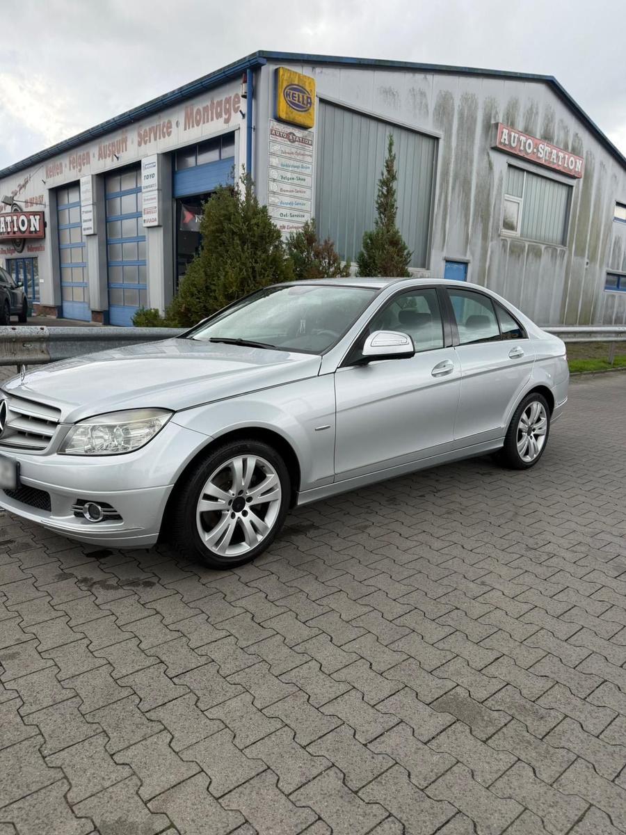 Mercedes-Benz C 220