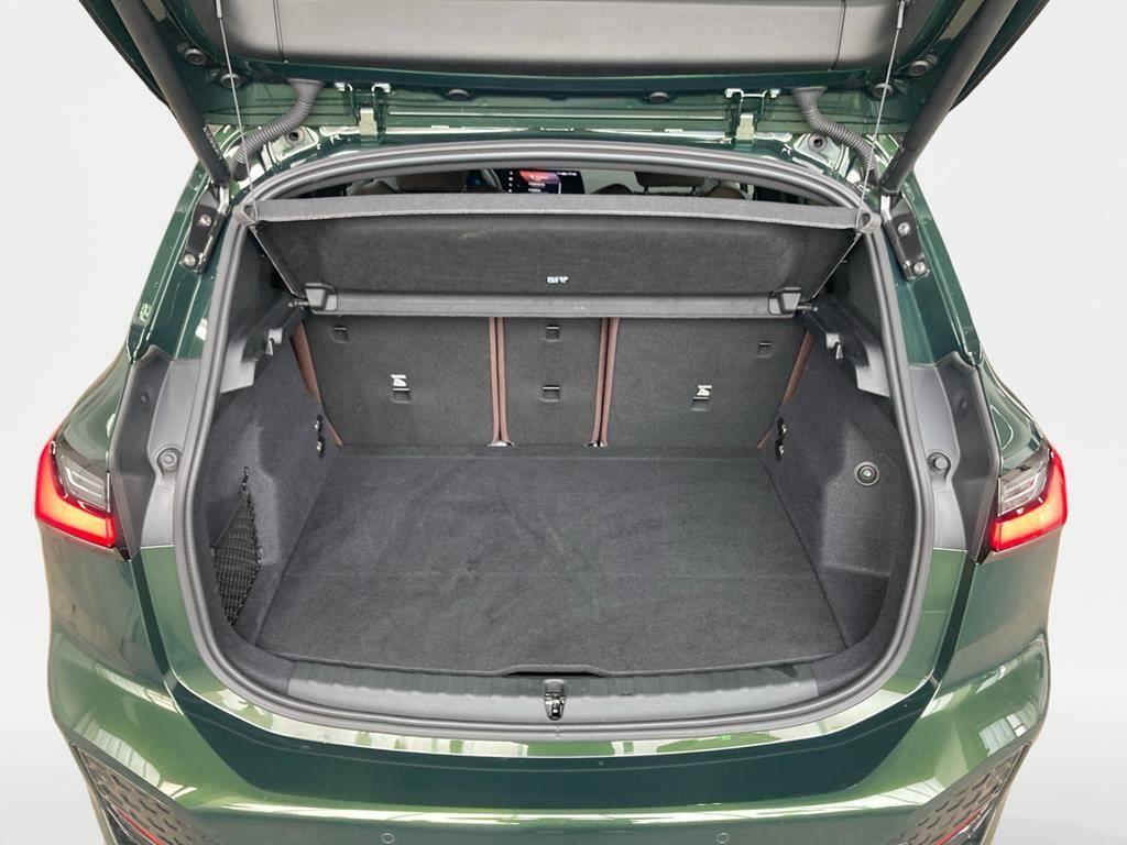 BMW 223 Active Tourer - Bild 18