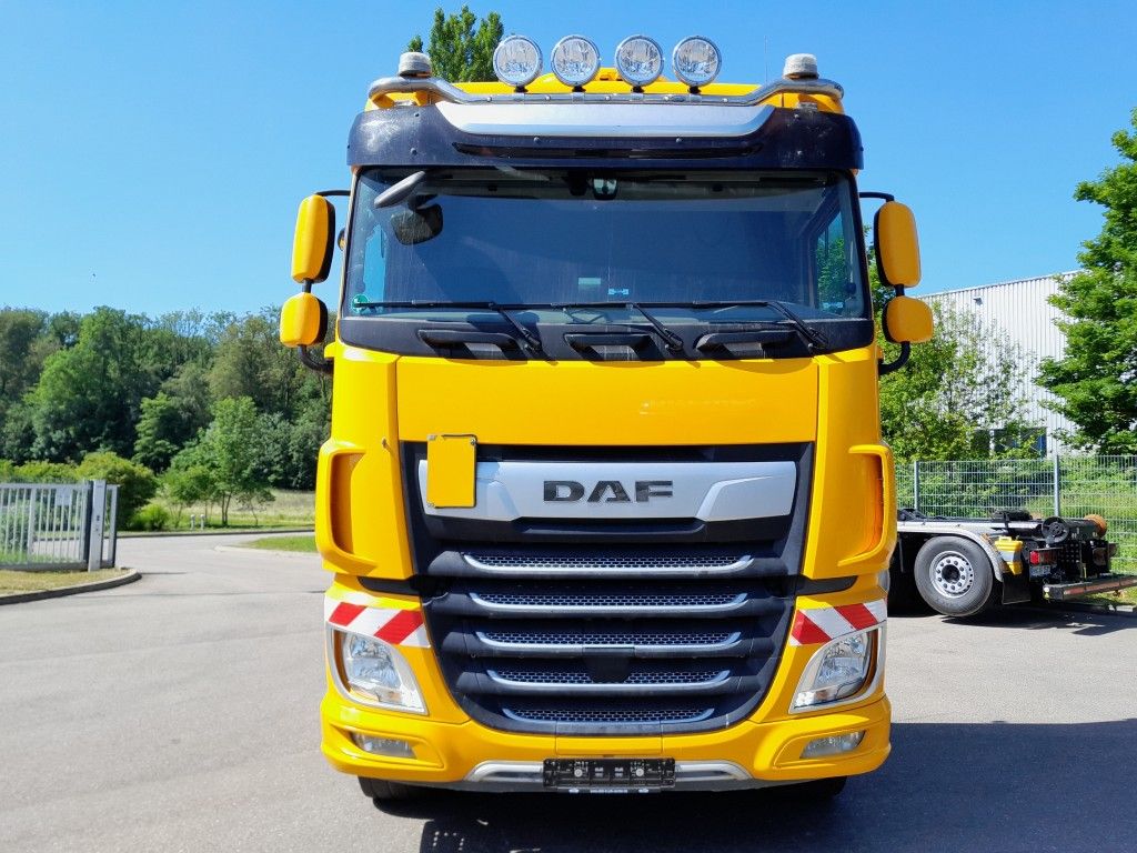 Fahrzeugabbildung DAF FT XF 530 SC PXP, 4x4, Kipphydraulik