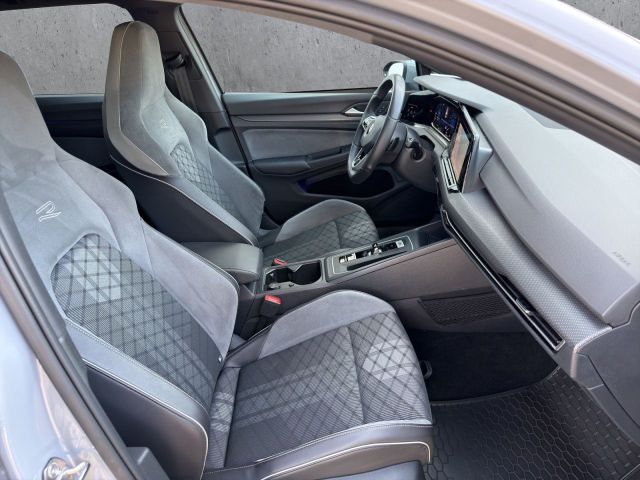 Golf VIII Variant R-Line 2.0 TDI DSG Bluetooth