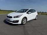 Kia Ceed / Frischer TÜV / Winterreifen inklusive - Kia cee'd / Ceed Gebrauchtwagen in Bremen