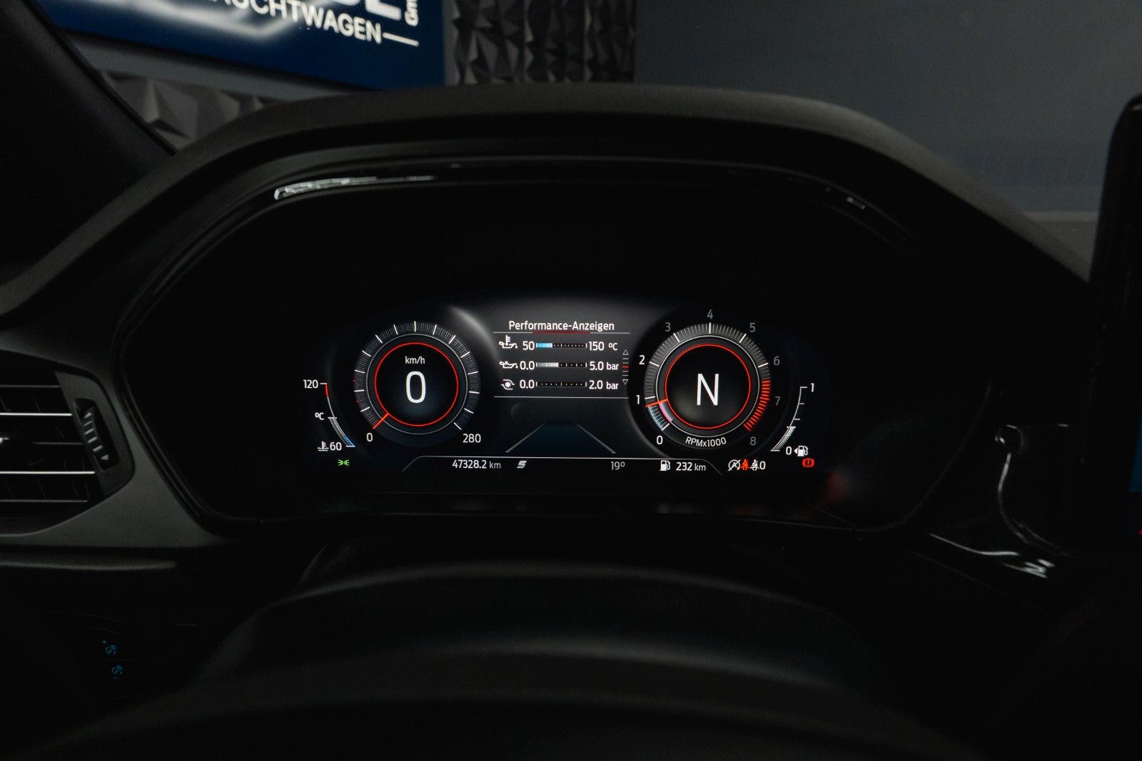 Fahrzeugabbildung Ford Focus Turnier ST X Performance *Head Up*LED*DAB*