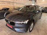 Volvo XC60 B4 AWD 1. Hand Sehr gute Ausstattung! - Volvo XC60: Geländewagen