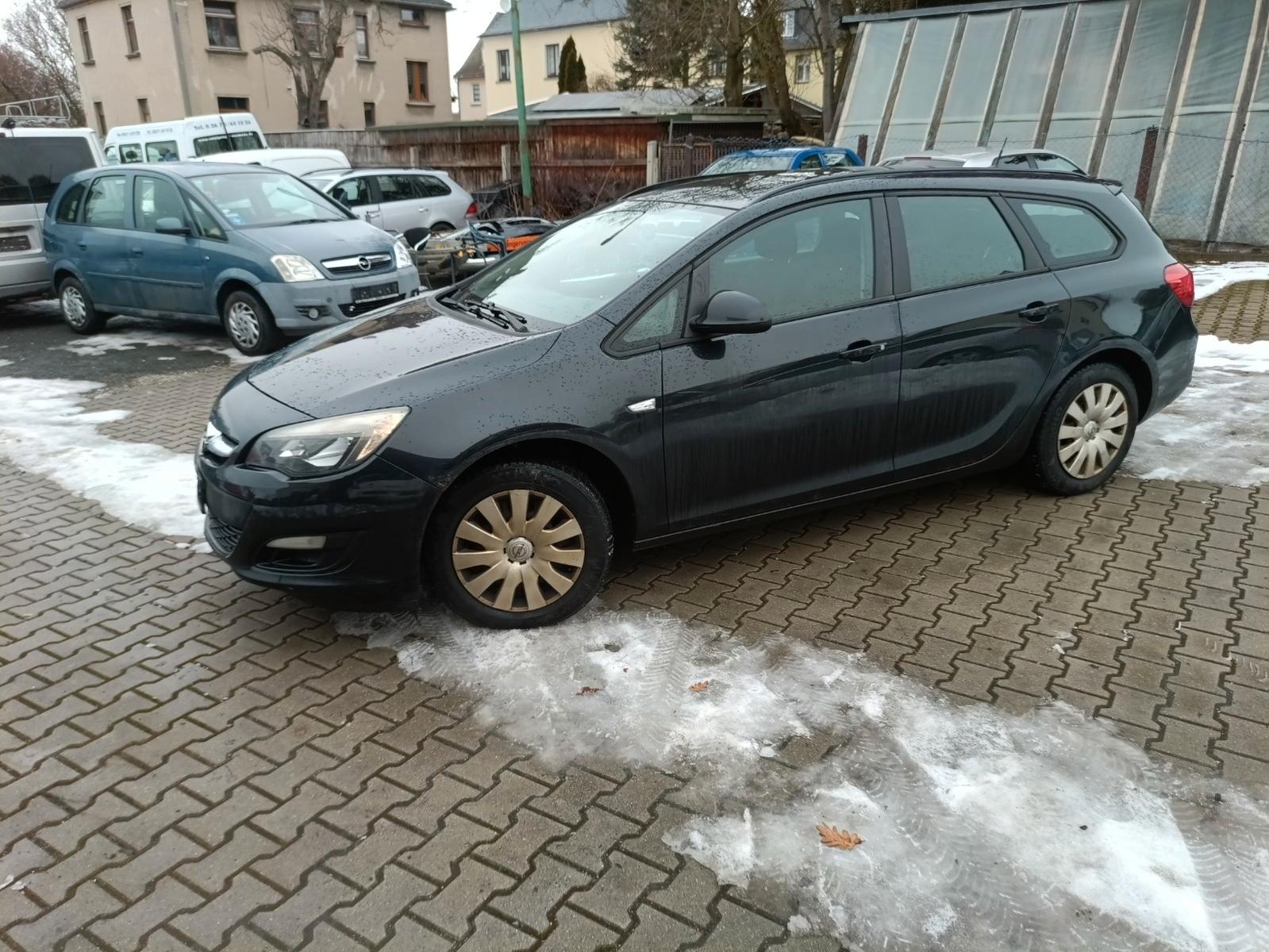 Opel Astra J Sports Tourer Selection