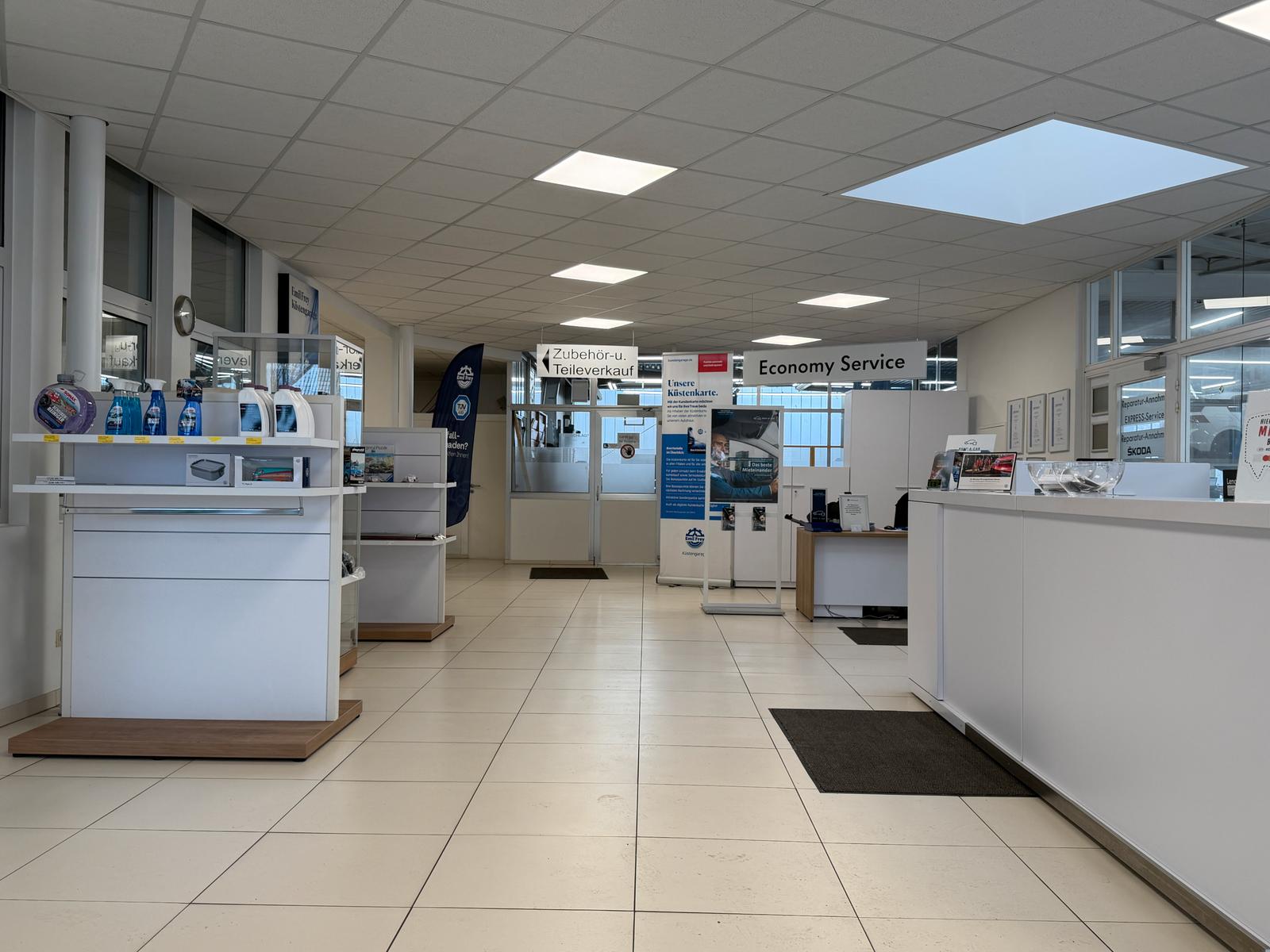 showroom-image-main