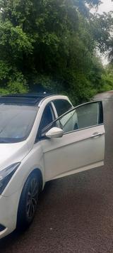 Hyundai I40 1.7 CRDI 7G- DCT - Hyundai i40 mit Diesel-Antrieb: Kombi, Automatik, 1.7