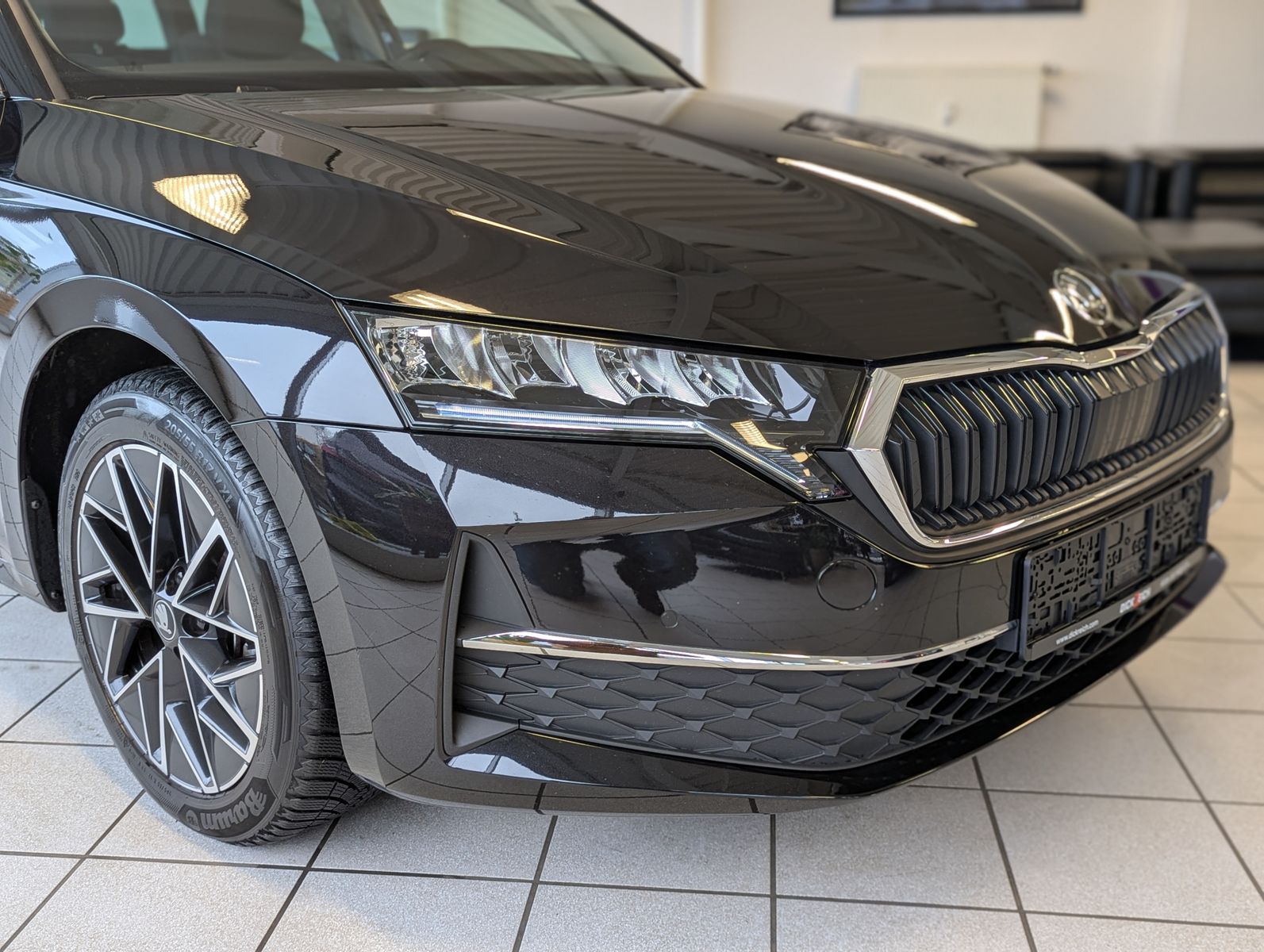 SKODA Octavia 1.5 TSI DSG ACC Style-Paket AHK 5J Garan - Image 9