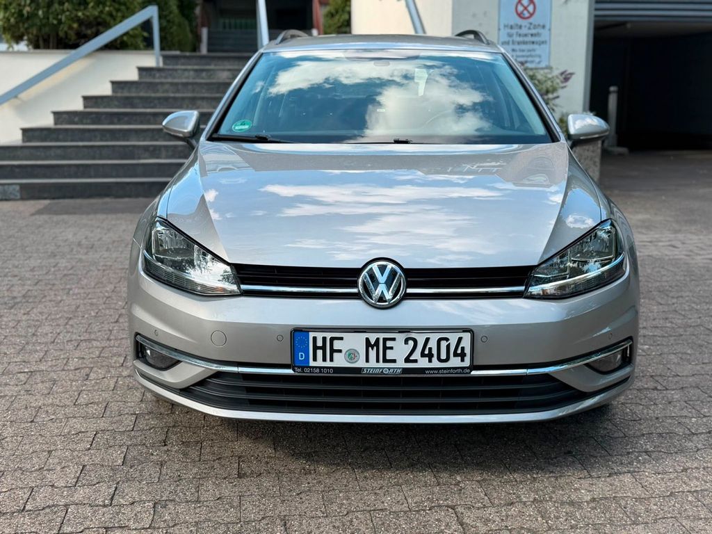 Image of Volkswagen Golf