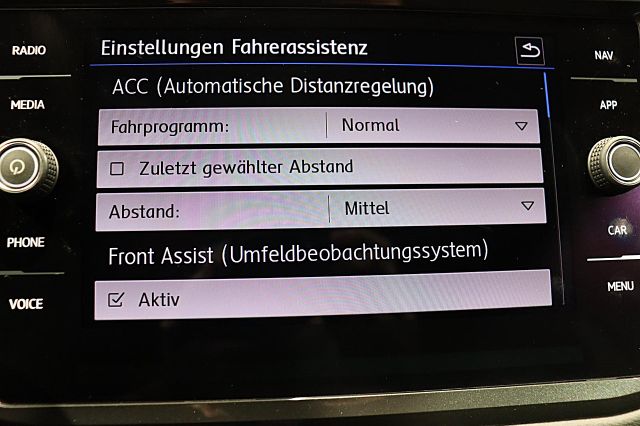 Tiguan IQ.DRIVE 1.5 TSI NAVI KAMERA Digital Cock