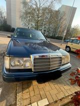 Mercedes-Benz Mercedes E200 W124 - gebrauchte Mercedes-Benz E 200 aus dem Jahr 1992