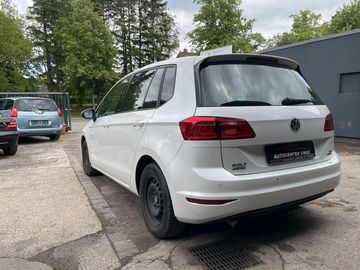 Volkswagen Golf - 4