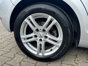 Volkswagen Golf - 9