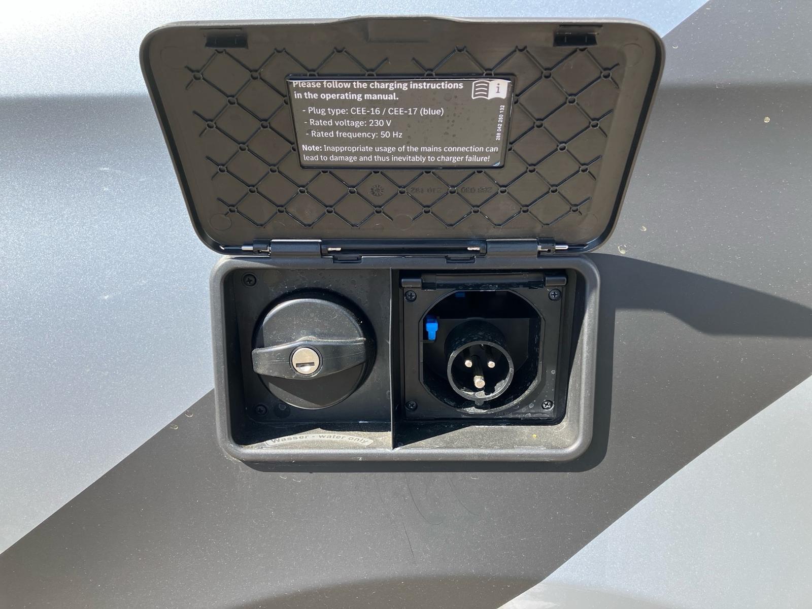 Mercedes-Benz V 250 Marco Polo Distro*Airmatic*360°AHK 2,5t