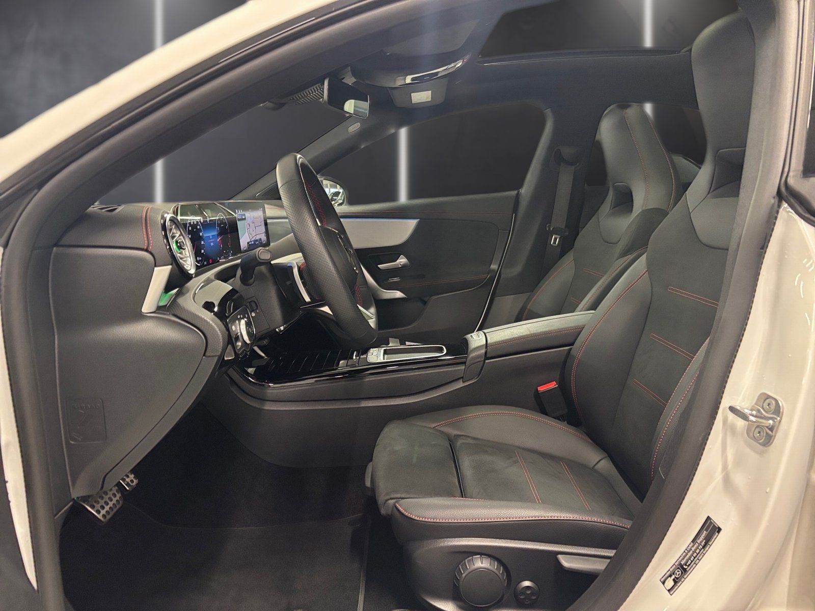 Fahrzeugabbildung Mercedes-Benz CLA 200 AMG*Pano*Distro*360°*Totwink*Night*Sound