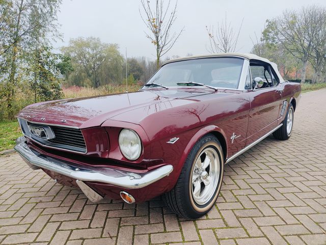 Ford MUSTANG CONVERTIBLE C CODE AUTOMATIC