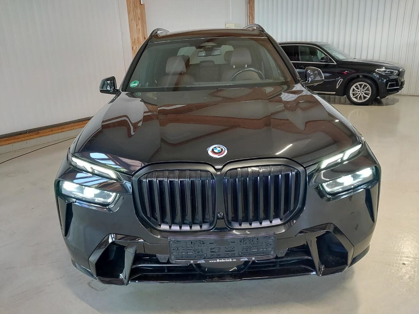 Fahrzeugabbildung BMW X7 xDrive 40 d M Sport PRO|SKY-LOUNGE|7-SITZE|