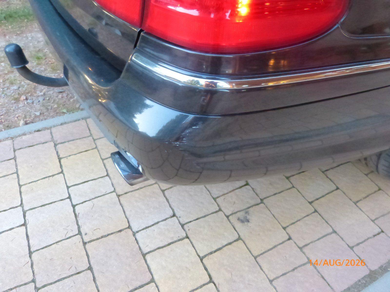 Mercedes-Benz E320 2005 — photo 15
