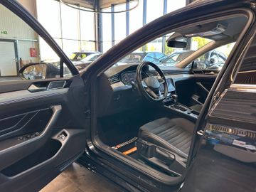 Volkswagen Passat GTE *Keyless*SitzHZ(VH)*3-Zonen*Massage*