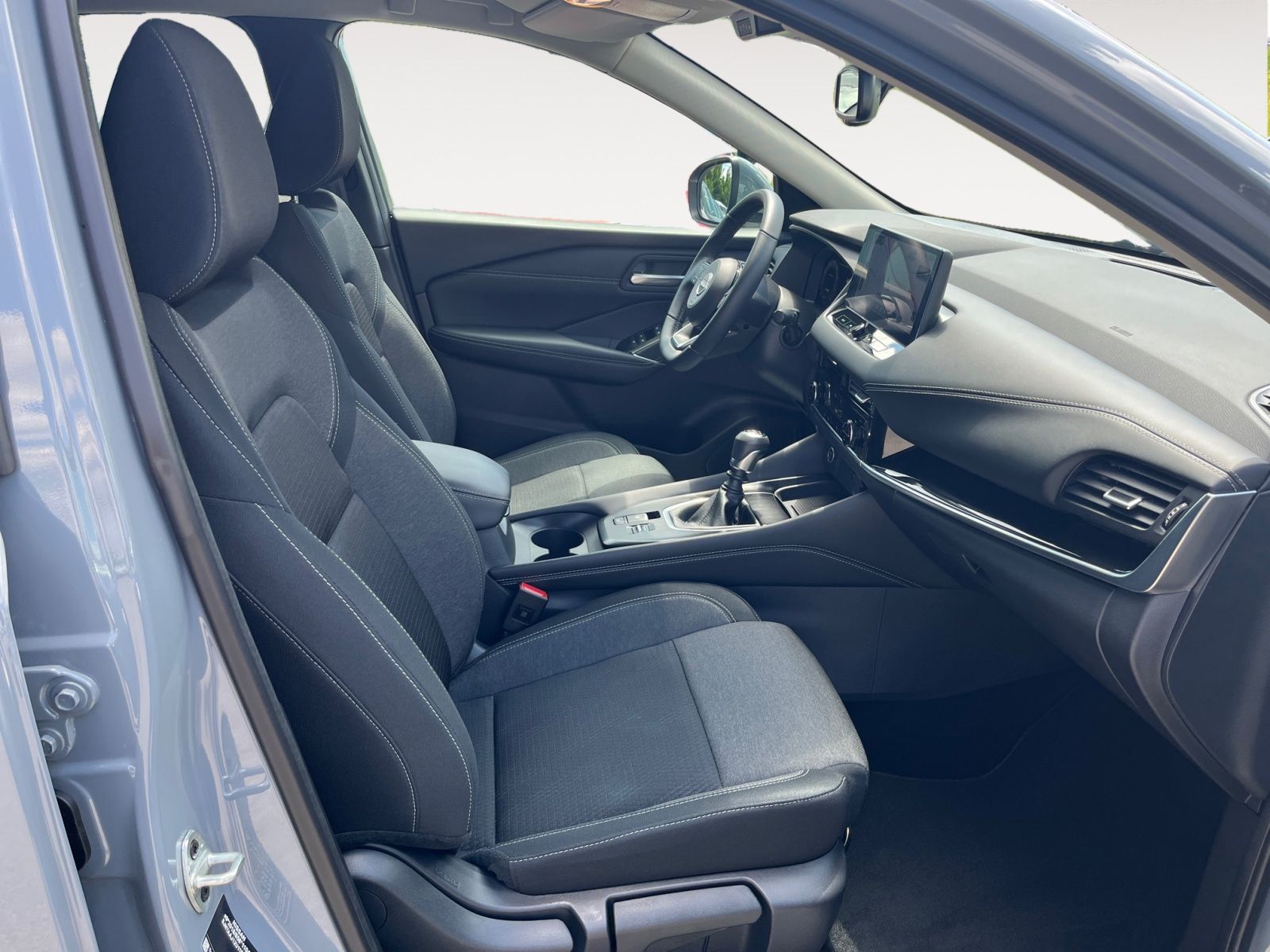 Fahrzeugabbildung Nissan Qashqai 1.3 DIG-T MHEV 6MT - N-Connecta -WP, BP