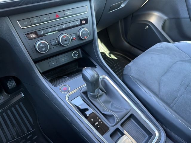 Ateca STYLE 1.5 TSI DSG AHK ACC NAVI SHZ PDC LED