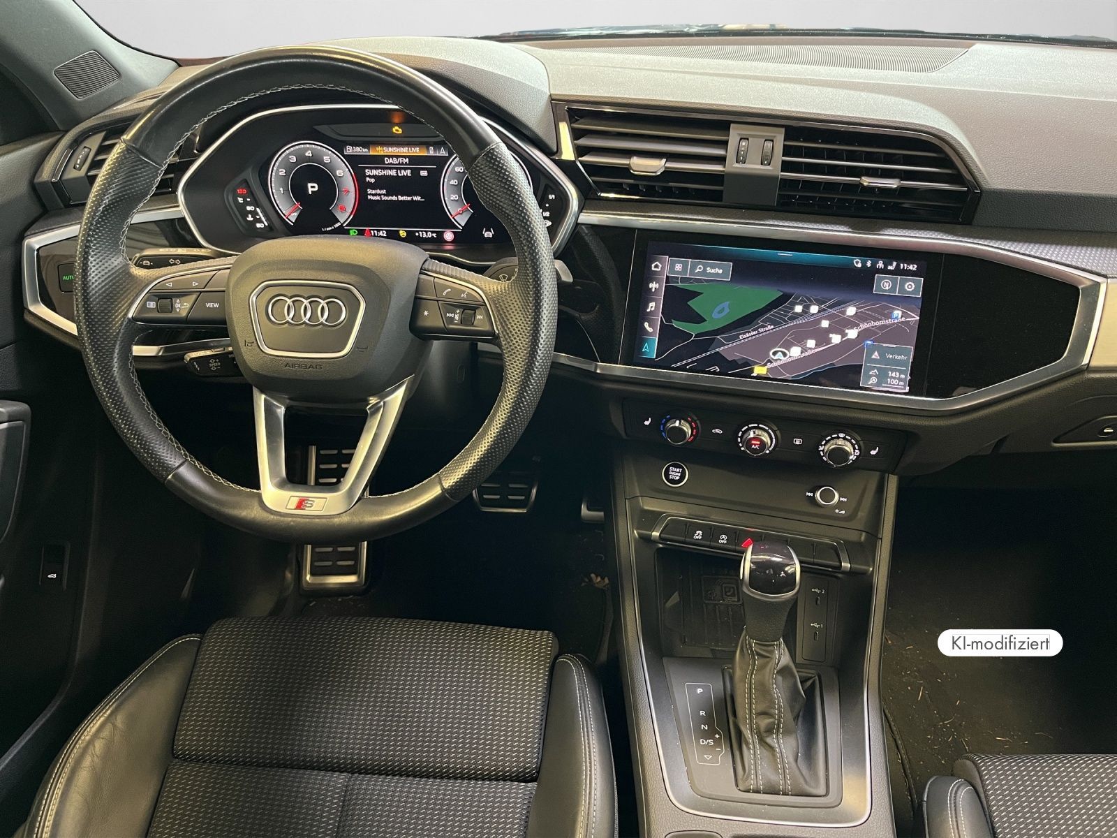 Audi Q3 40 TFSI quattro S Line Interi Navi ACC Sport foto 4
