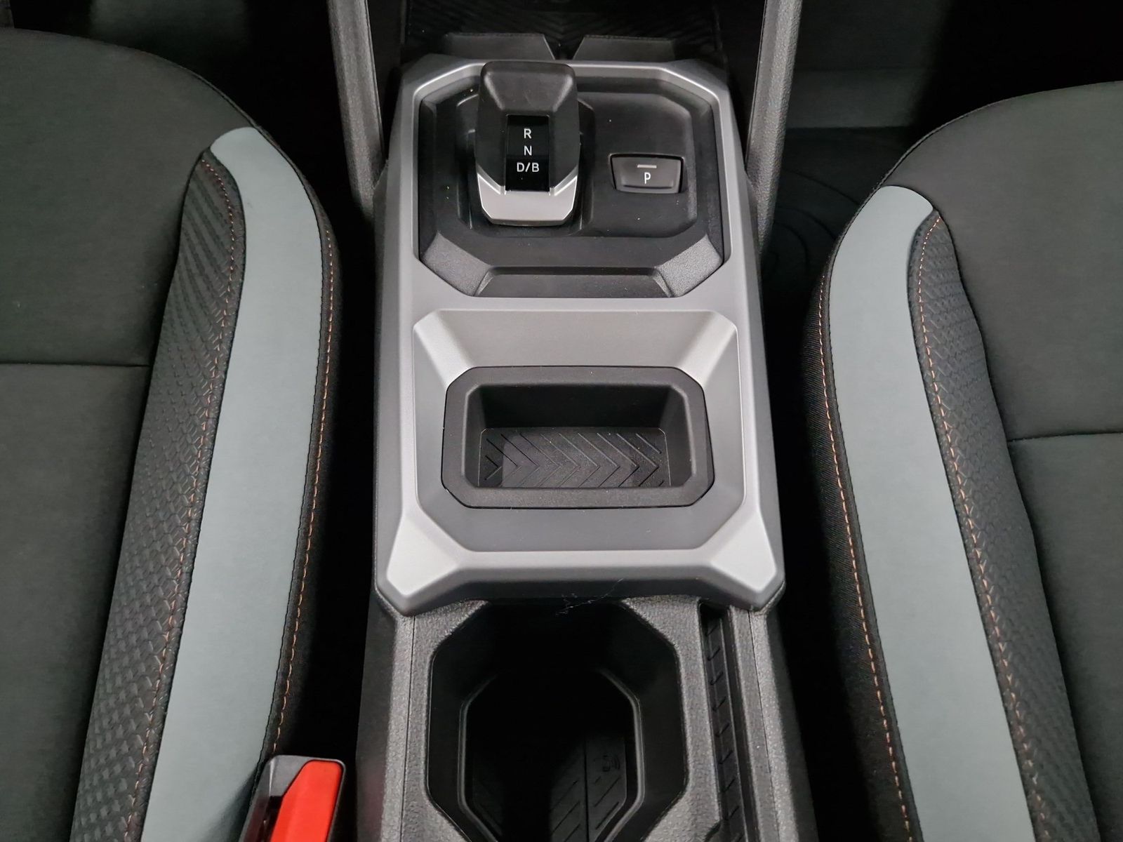 DACIA Duster Extreme Hybrid 155 Technik City – Bild 20