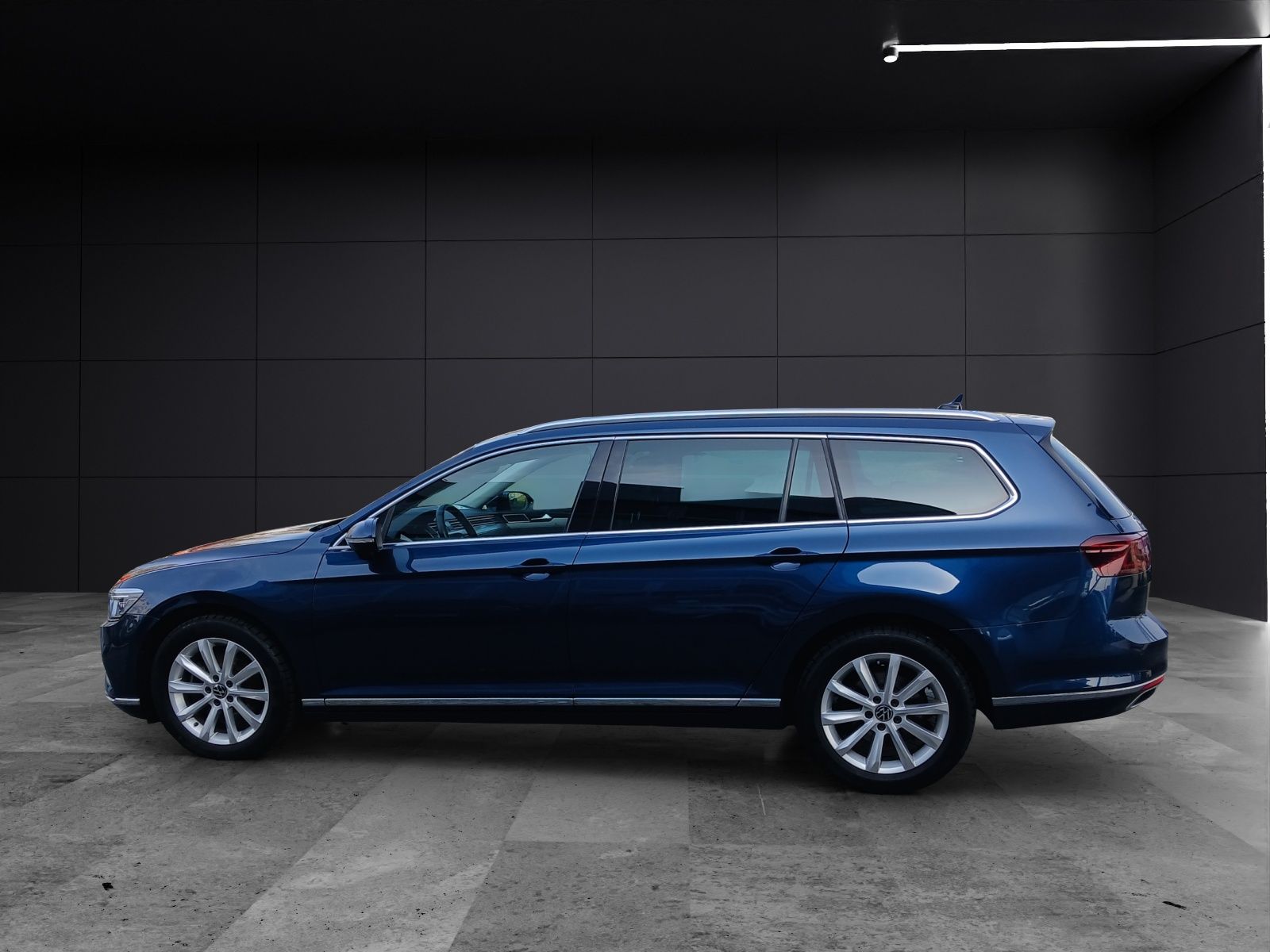 Fahrzeugabbildung Volkswagen Passat Variant TDI Elegance DSG Matrix AHK Navi