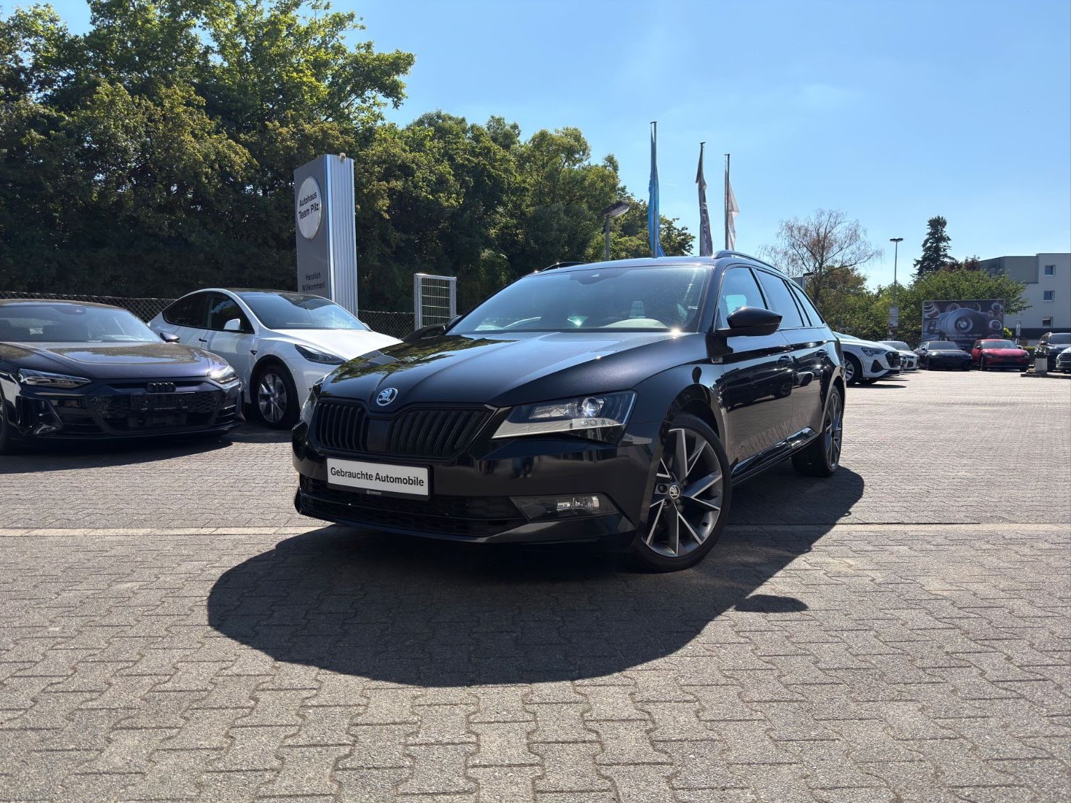 Skoda Superb Combi Sportline / Sportsitze / Keyless