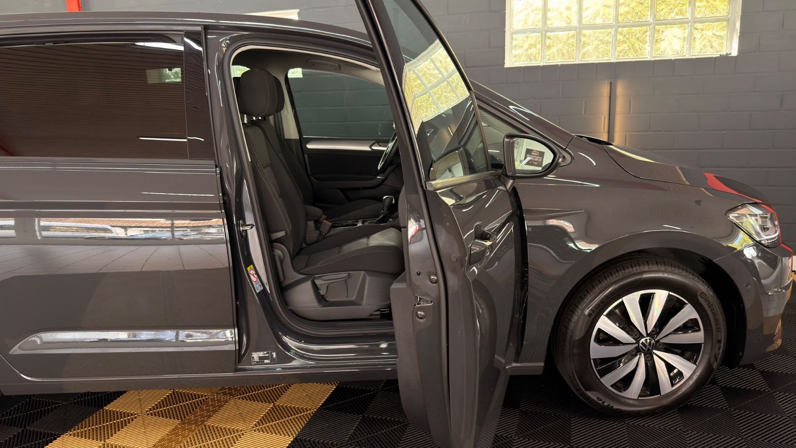 VW Touran Touran Comfortline AHK|Dynaudio|7-Sitzer|Kamera Vorschau 12