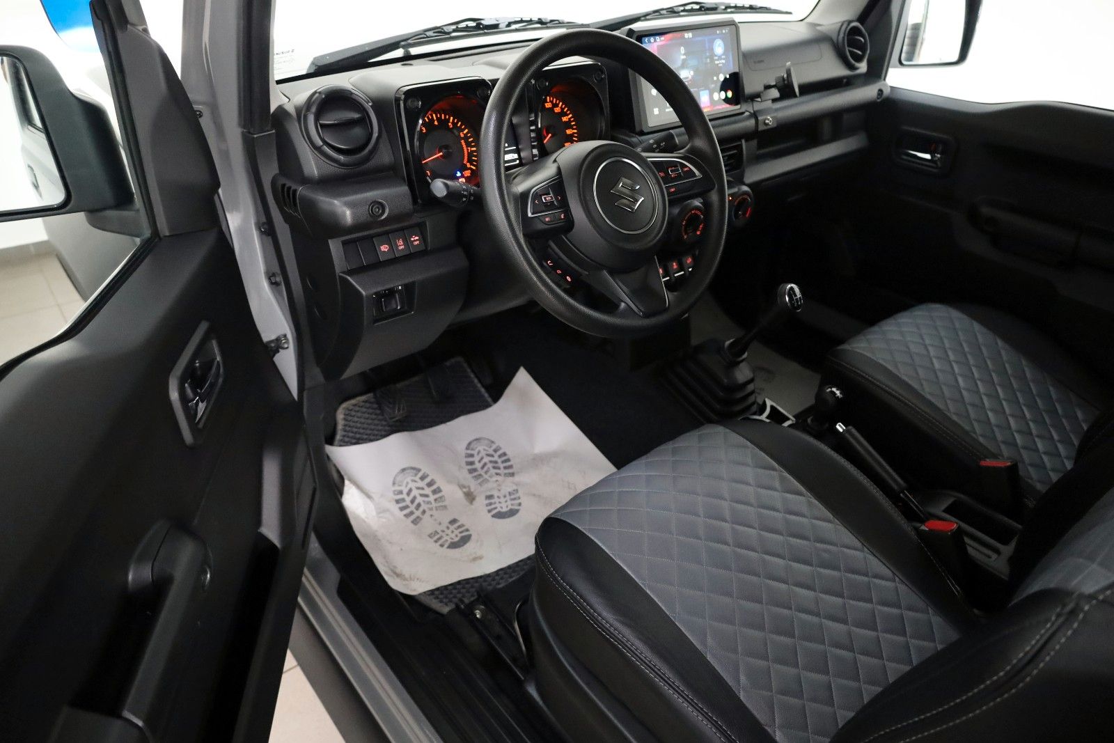 Fahrzeugabbildung Suzuki Jimny Comfort AllGrip NFZ,Navi,Kamer,4 Sitze,AHK