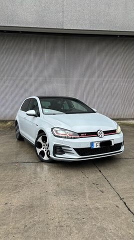 Volkswagen Golf 2.0 TSI DSG GTI GTI