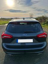 Ford Focus 2,0 EcoBlue 110kW Vignale Turnier A. V... - Ford Focus Vignale mit Diesel-Antrieb