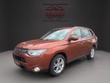 Mitsubishi Outlander ClearTec Intense 4WD (7-Sitzer-Autom.) - Mitsubishi aus 2012: I